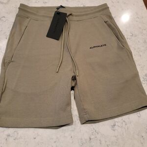 Alphalete Essential Men's Shorts Olive Green Size Small NWT!